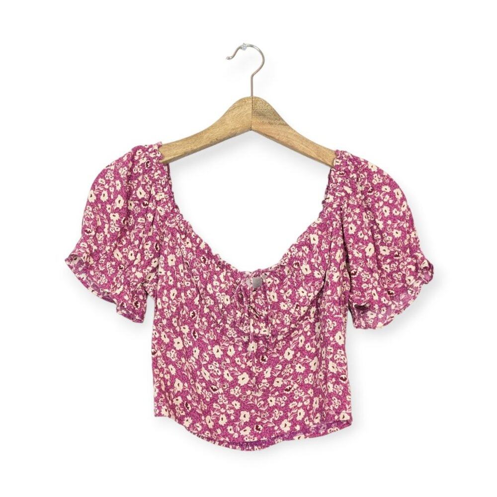 NWT Elodie Berry Comb Cropped Tie Front Blouse